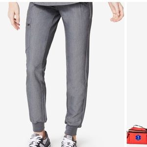 FIGS women’ Scrub Joggers
